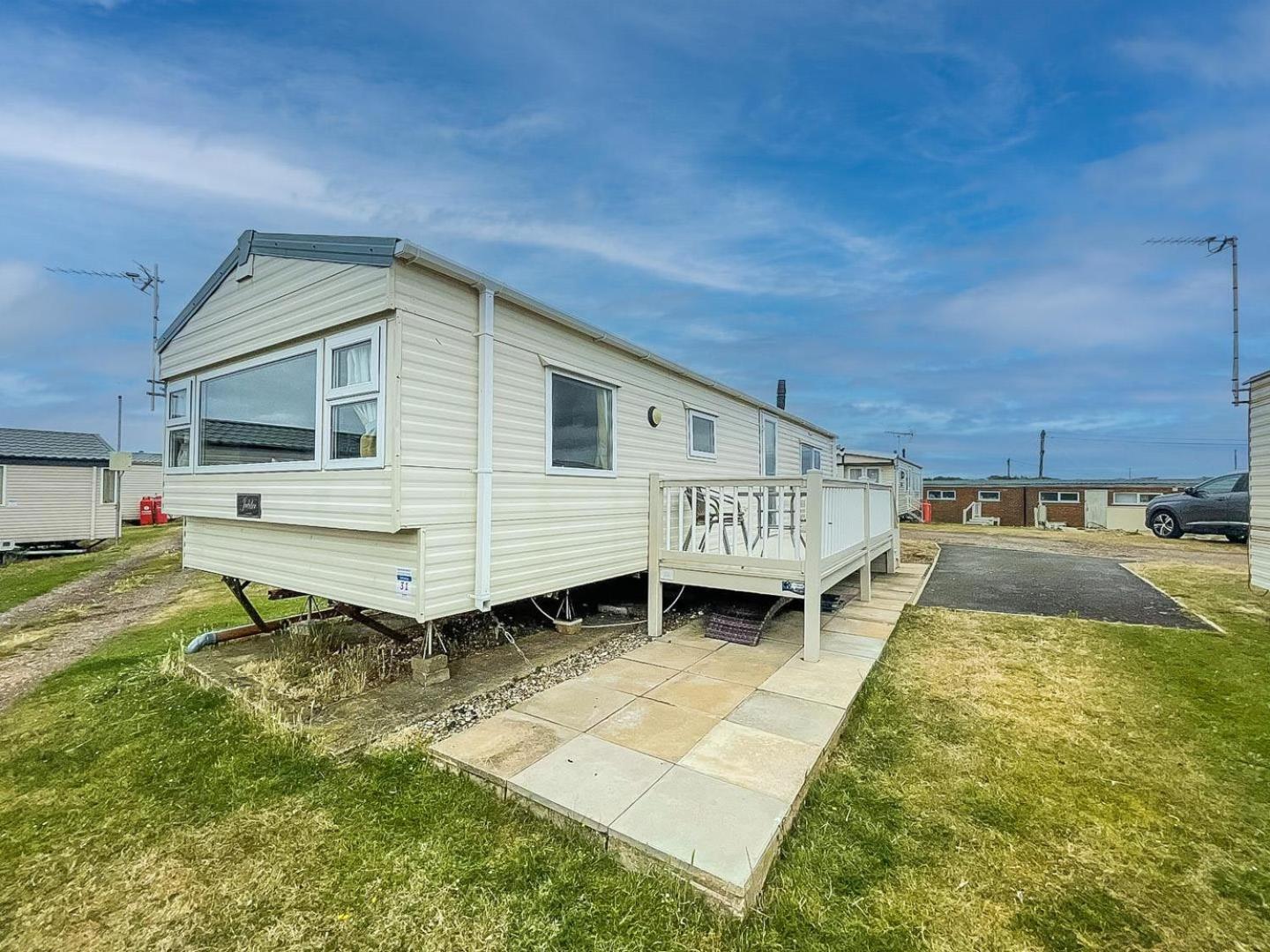 Brilliant 6 Berth Caravan With Decking At Heacham Beach Park Ref 21031A Hotel Exterior photo